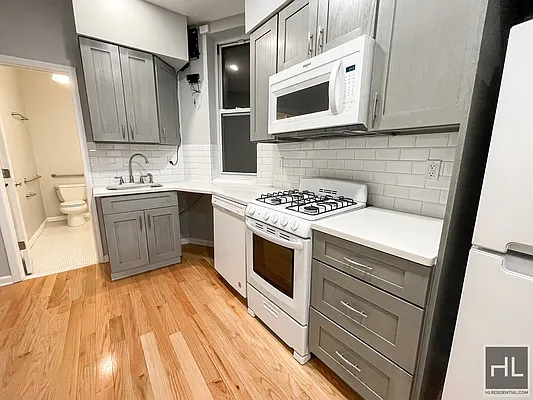 Rented by Highline Residential | media 10