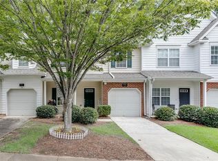 992 Pike Forest Dr, Lawrenceville, GA 30045