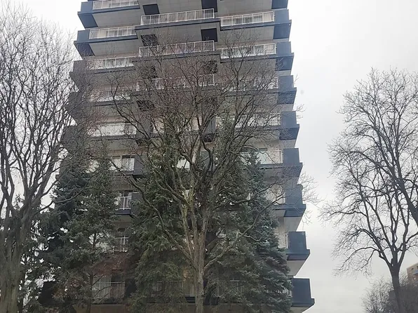 15801 Providence Dr APT 6F, Southfield, MI 48075