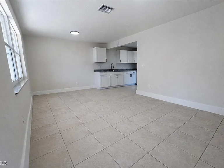 704 Karlov St #704 — Photo 3