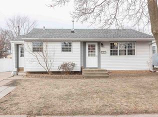 4615 48th St #A, Moline, IL 61265