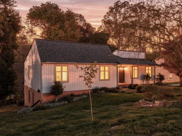 115 Lafayette Pl, Forest, VA 24551