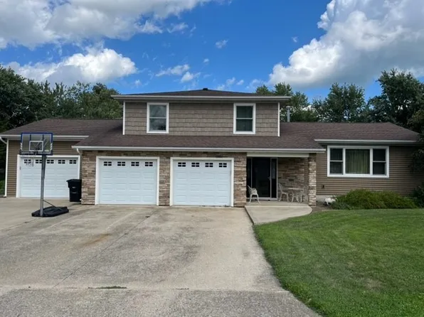 8386 N Cardinal Ln, Altamont, IL 62411