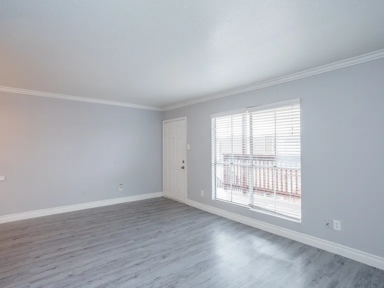 Camino Del Sol Apartments — Photo 41
