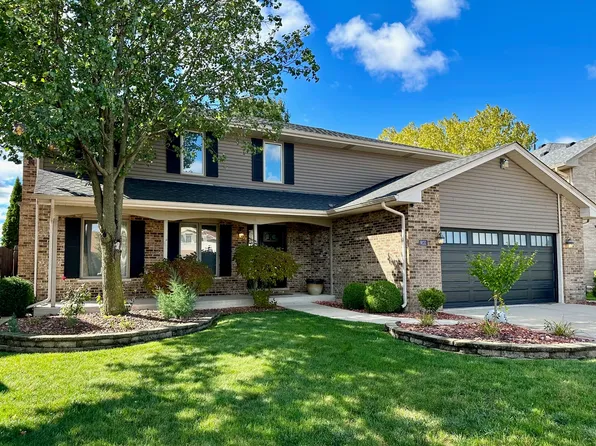9131 Pepperwood Trl, Orland Hills, IL 60487