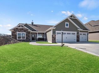 1305 Dixon Pl, Huntertown, IN 46748