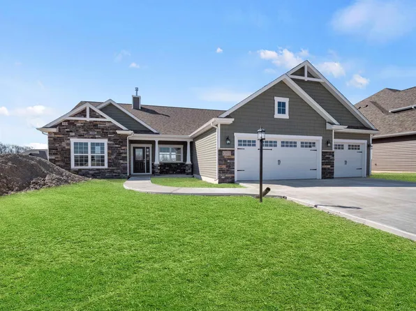 1305 Dixon Pl, Huntertown, IN 46748