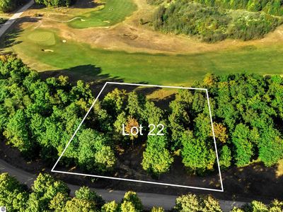 22 Heather Ridge Trl, Beulah, MI, 49617