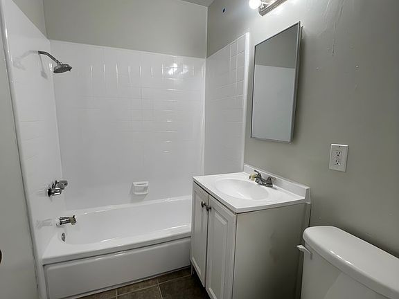 5th image of 6809 Baird Ave APT 16