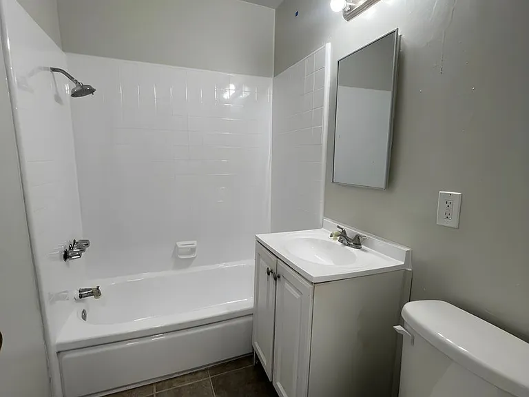 6809 Baird Ave — Photo 12