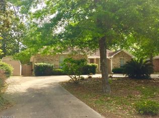 3000 Beach View Dr, Ocean Springs, MS 39564