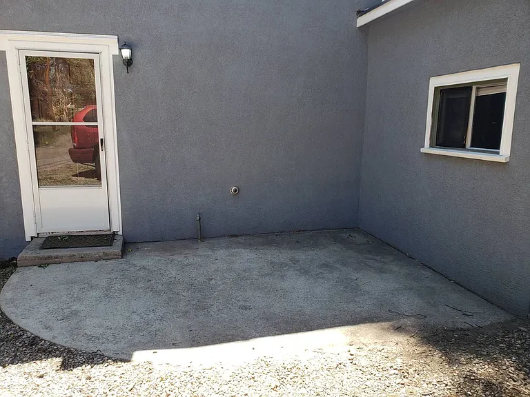 1011B N Corona St — Photo 2