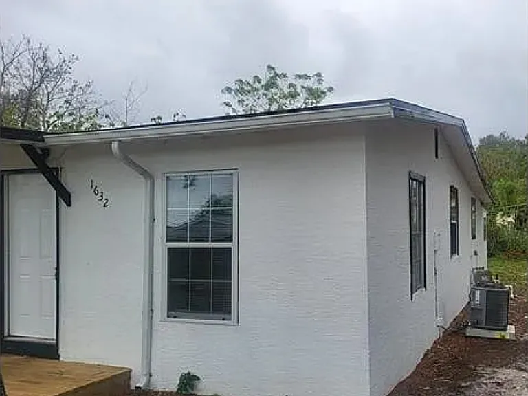 1632 Granada Ave — Photo 16