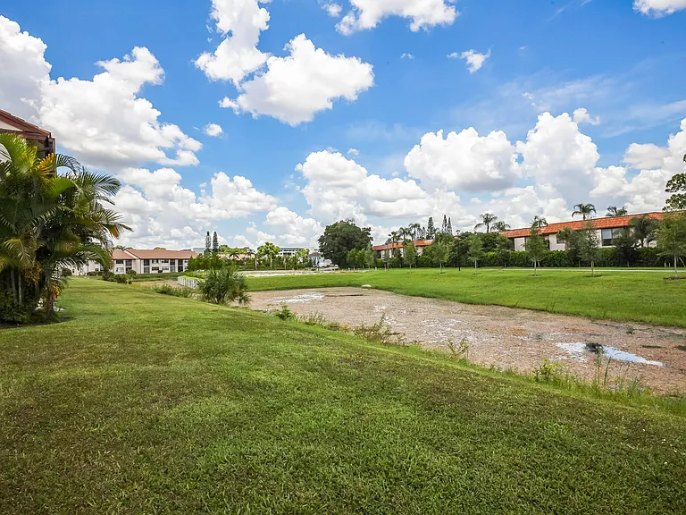 7593 Tahiti Ln #106 — Photo 30
