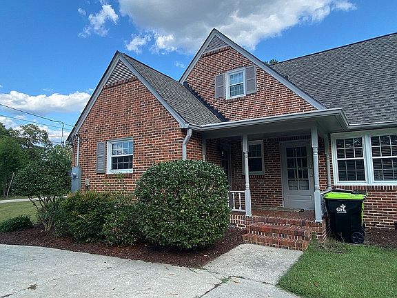 4th image of 2107 1st Ave
