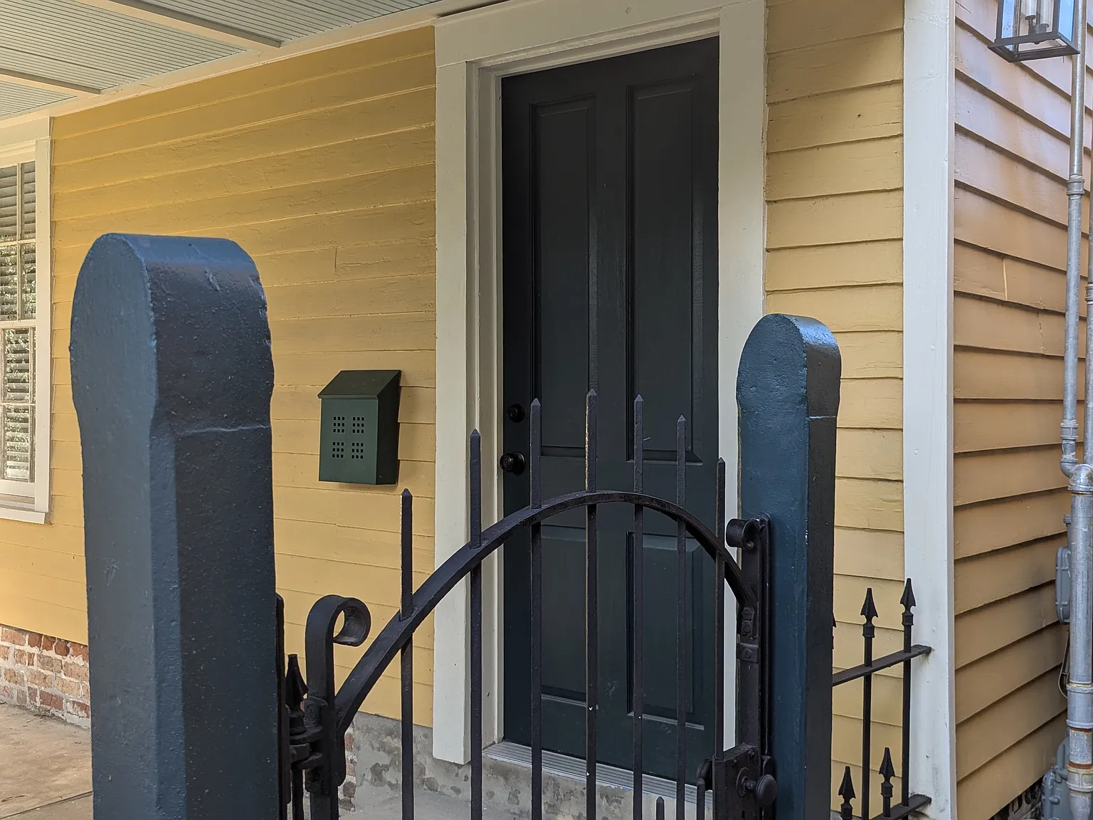 1 bed, 750 sqft, $1,200 — Photo 2