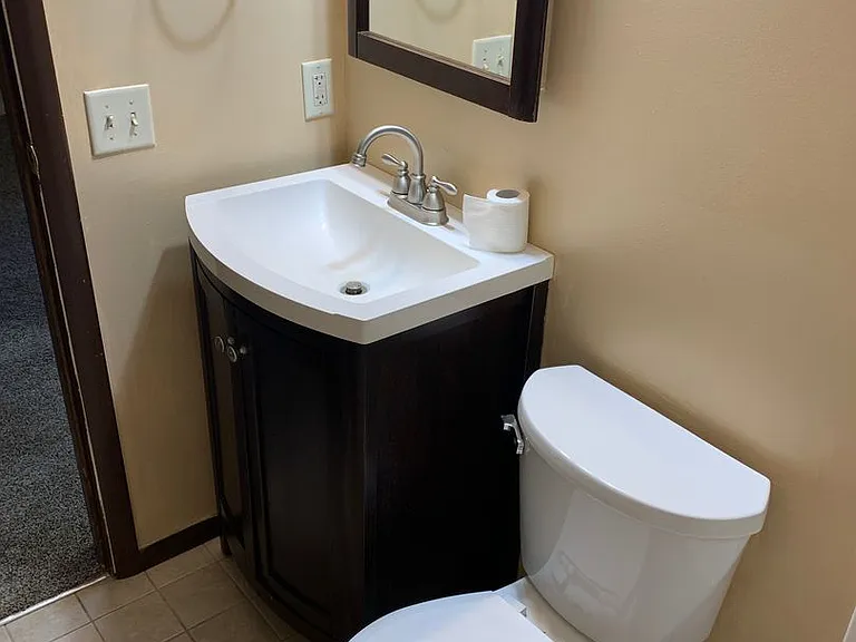 256 Kinsman Ct — Photo 8