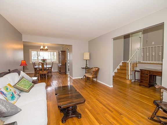 5th image of 9 Bengeyfield Dr