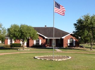 587 E Grouse Rd, Victoria, TX 77905