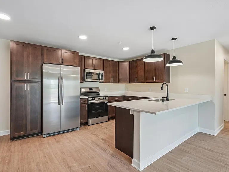 Marshview Apartments LLC — Photo 9