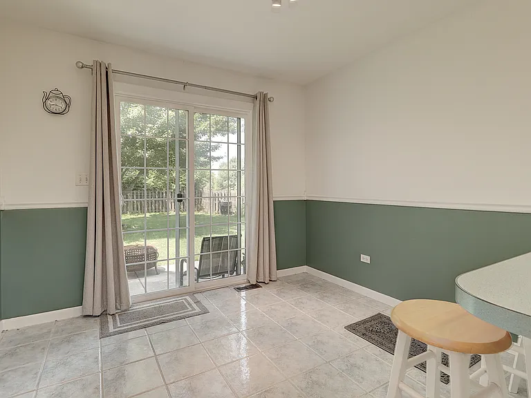 16046 S Fairfield Dr — Photo 9