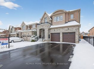 32 Frederick Taylor Way, East Gwillimbury, ON L0G1M0