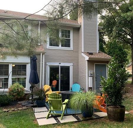 2nd image of 55 Devonshire Dr #55