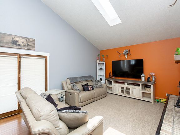 5th image of 3620 Beechwood St