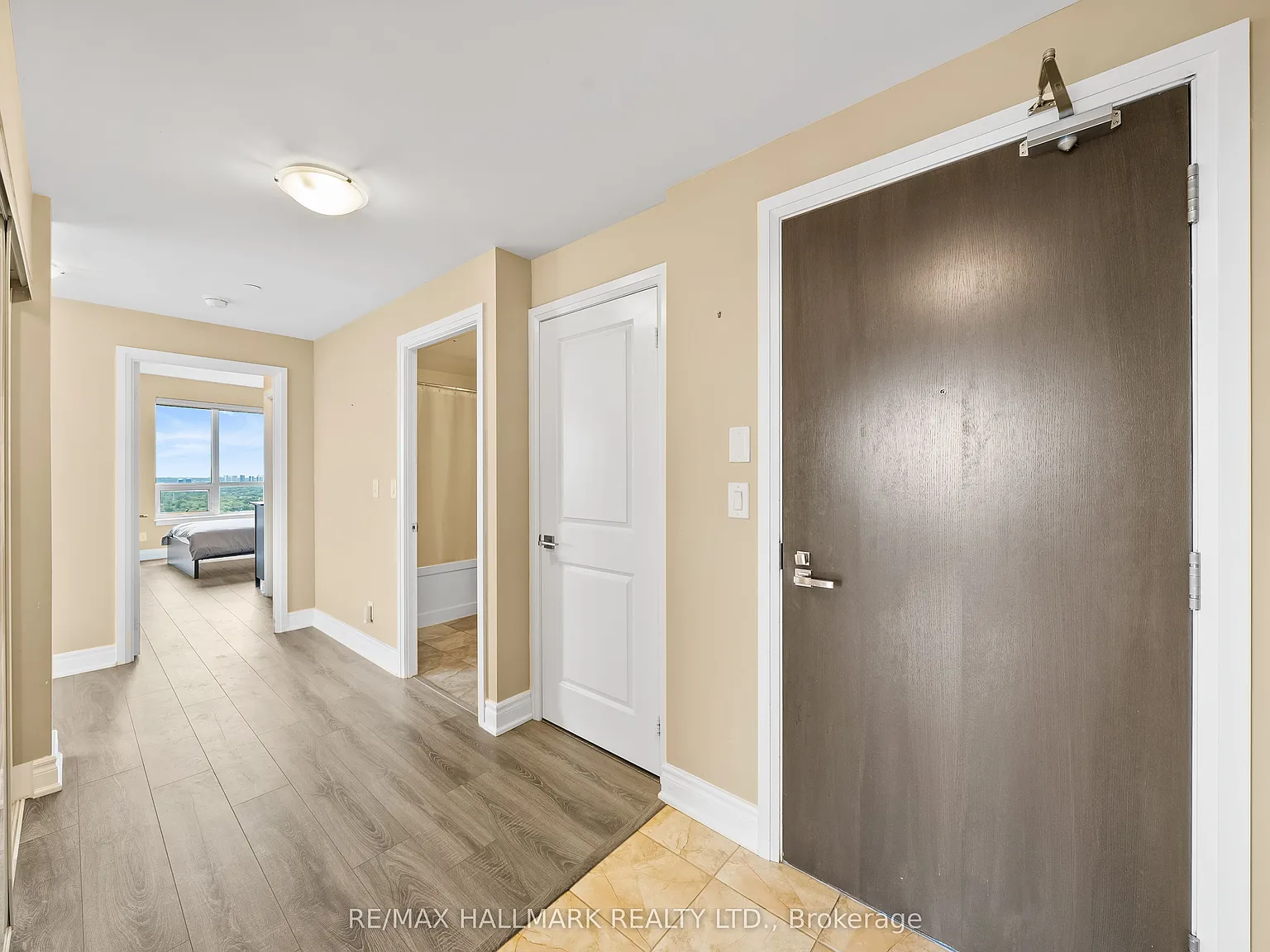 3 bed, $3,800 — Photo 4