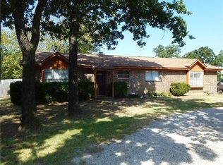 3208 E Renfro St, Burleson, TX 76028