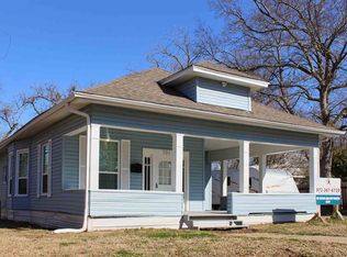 731 E Houston St, Paris, TX 75460