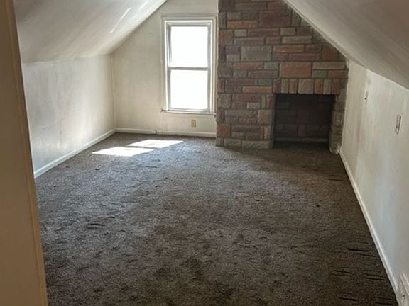 5th image of 25468 Lehigh St