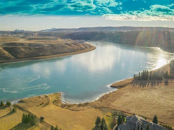 71 Emerald Bay Dr, Rocky View County, AB T3Z 1E3