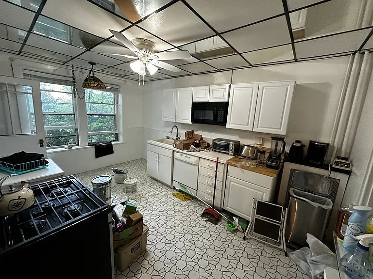 25 Fairfield St #4 — Photo 9