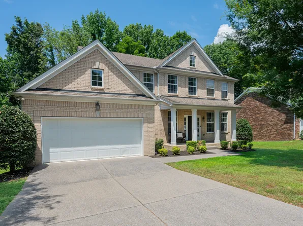 611 Heritage Dr, Mount Juliet, TN 37122