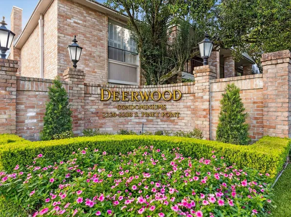 2238 S Piney Point Rd APT 109, Houston, TX 77063