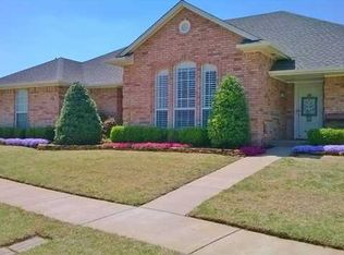 732 Villa Ave, Yukon, OK 73099