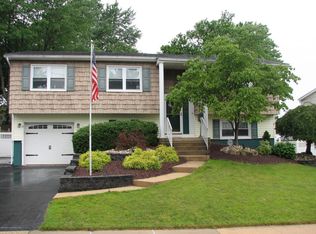 76 Cresci Blvd, Hazlet, NJ 07730