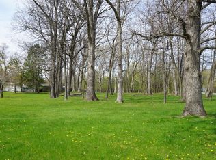 1286 Oak Trail Dr, Libertyville, IL