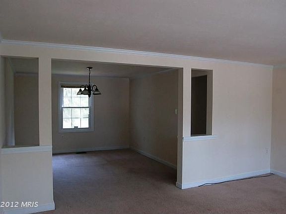 5th image of 10407 Meadowview Dr