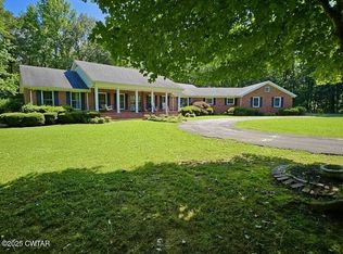 825 Barham Ln, Bolivar, TN 38008