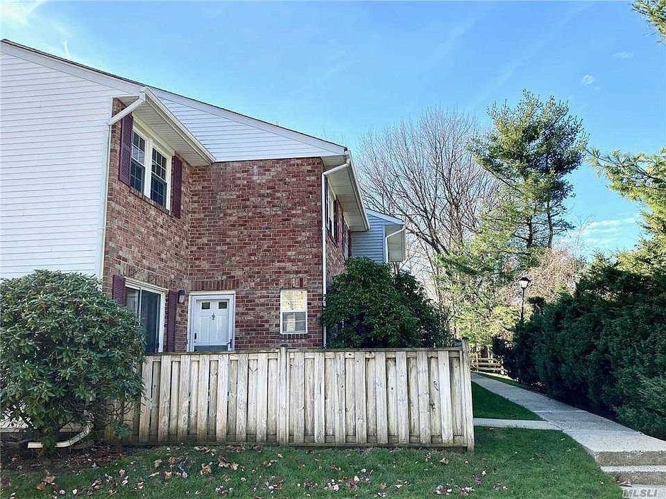 1st image of 107 Aspen Dr E