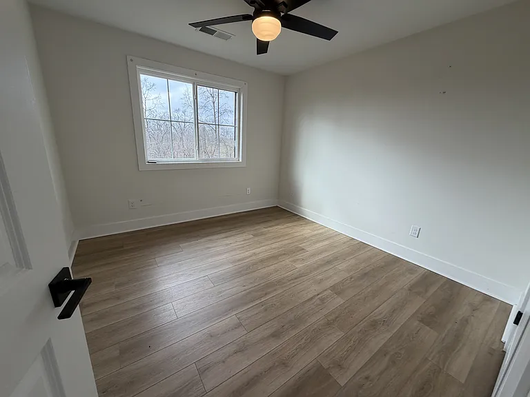 276 Tahoe Way — Photo 7