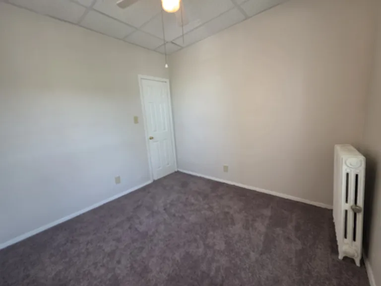 1366 E 58th St #3 — Photo 30