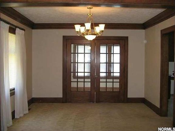 4th image of 10305 Bernard Ave