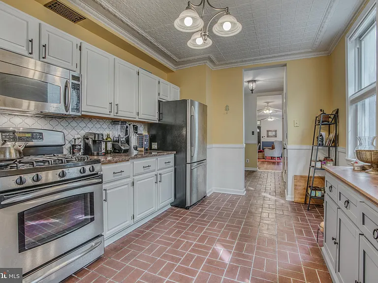 1419 Battery Ave — Photo 9