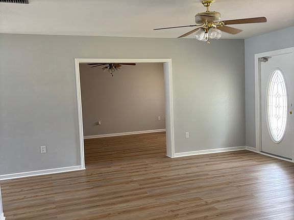 5th image of 137 N Lake Reedy Blvd