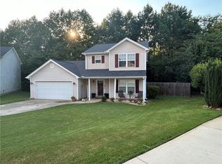 130 Saint James Ct, Anderson, SC 29621