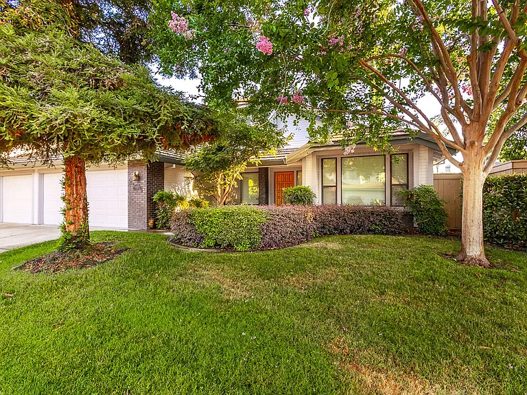 11859 S Carson Way — Photo 2