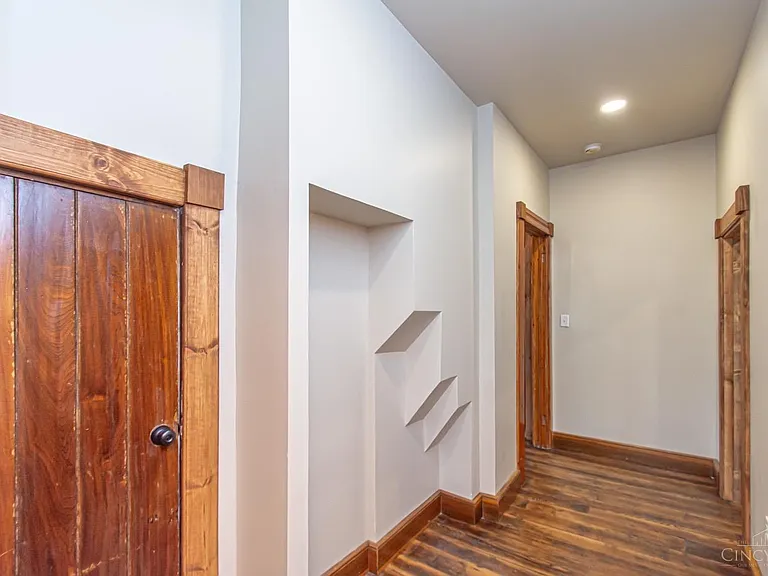 117 Montgomery Ave — Photo 31